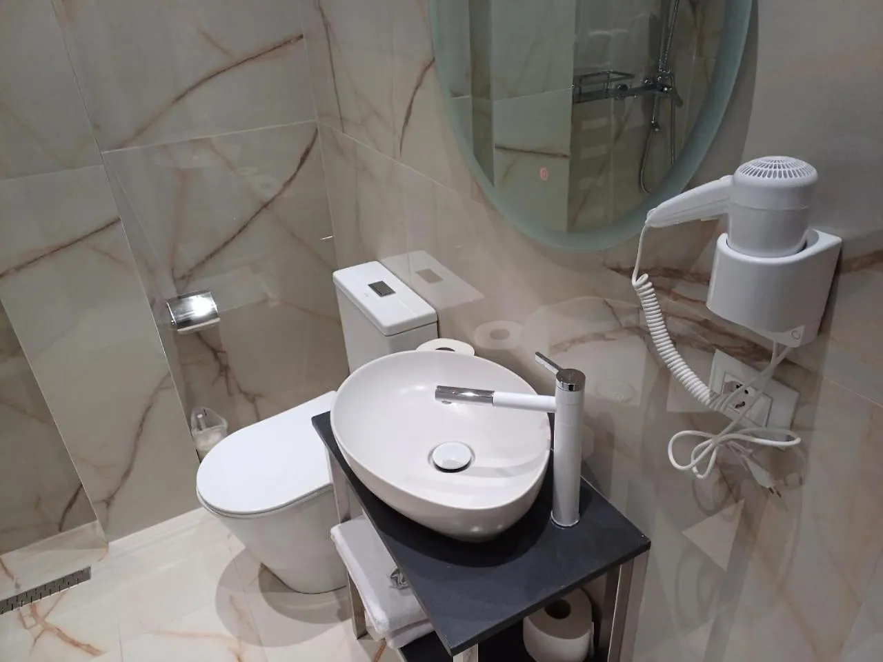 Oxygen Boutique Hotel Tiran