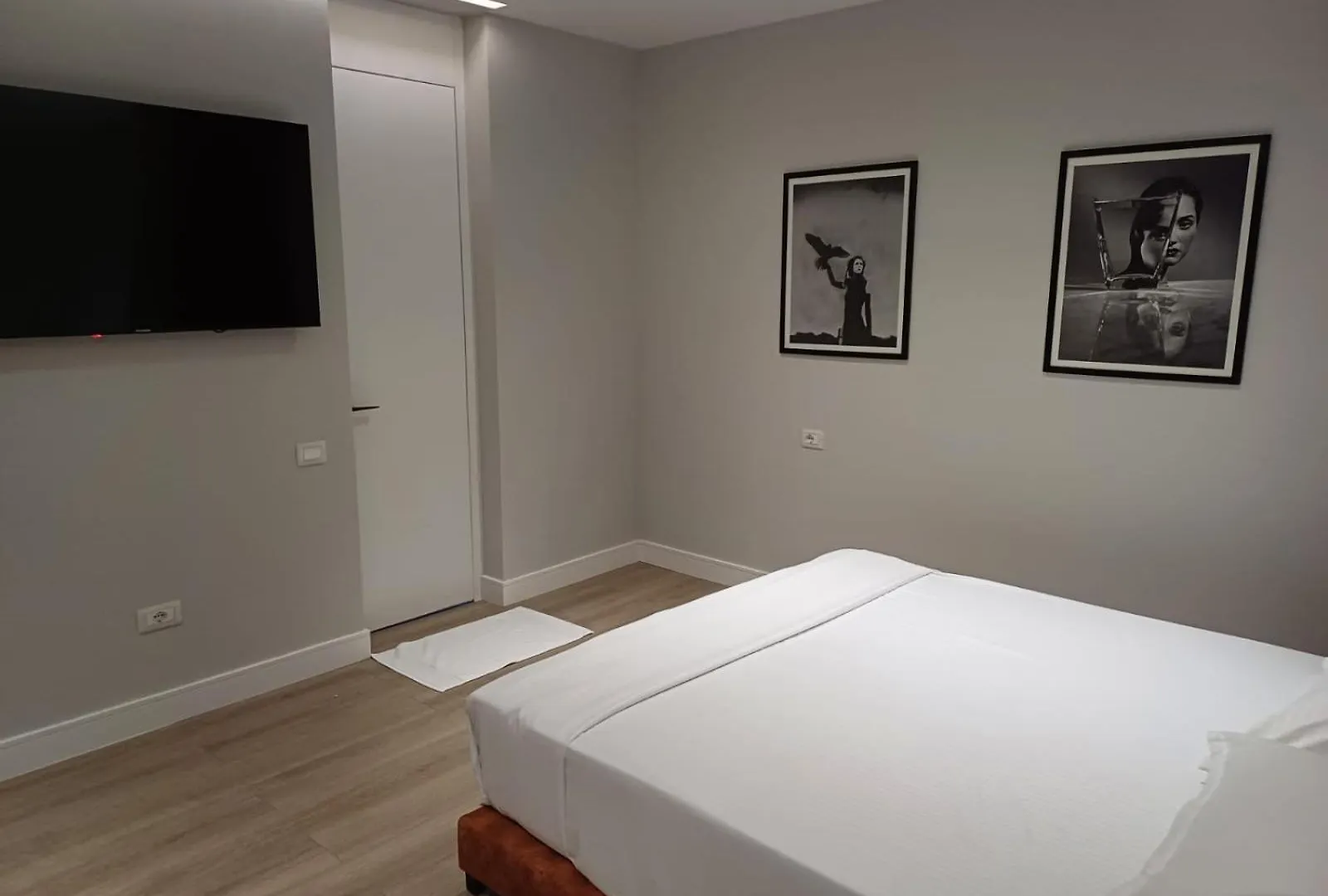 טיראנה Oxygen Boutique Hotel 4*,
