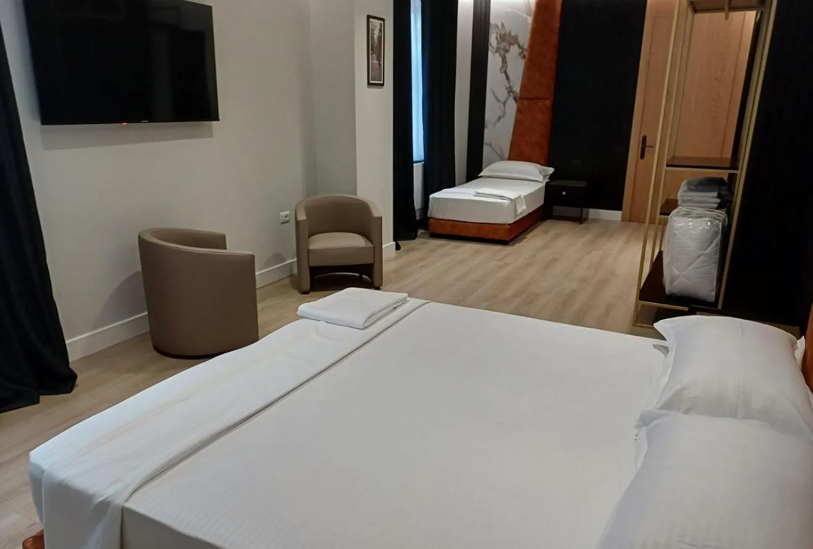 Oxygen Boutique Hotel Tiran