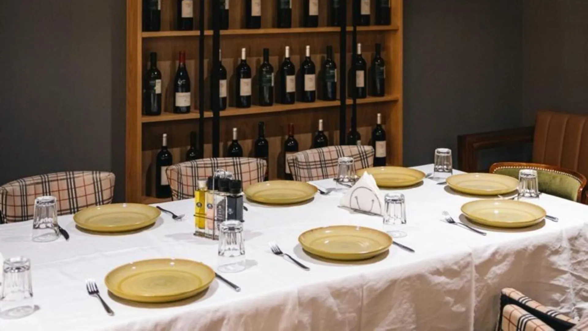 טיראנה Oxygen Boutique Hotel 4*,