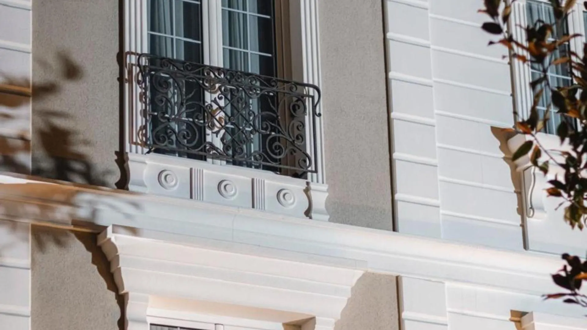Oxygen Boutique Hotel Tirana 4*,